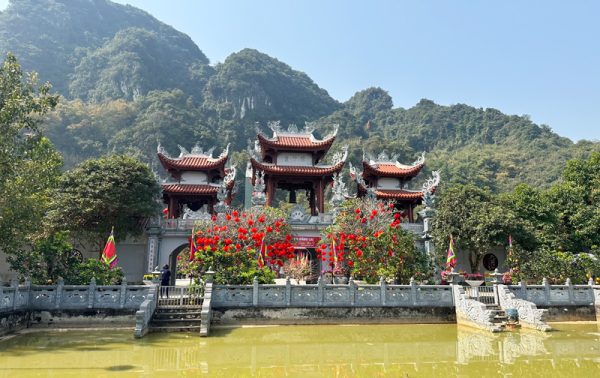 Den Bong Lai Cao Phong Hoa Binh